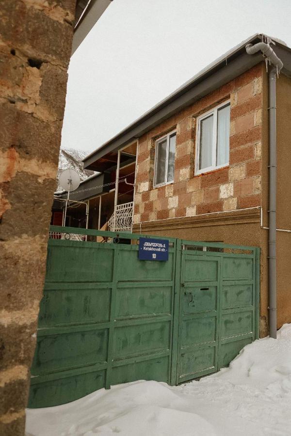Arsenas Guest House Kazbegi Esterno foto